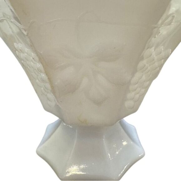 Vintage Octagonal White Milk Glass Compote With Lid Featuring Embossed Grapes & - Picture 4 of 14